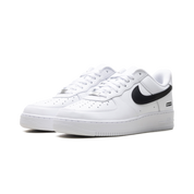 Air Force 1 Low Supreme - White and Black