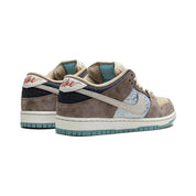 Nike SB Dunk Low - Big Money Savings