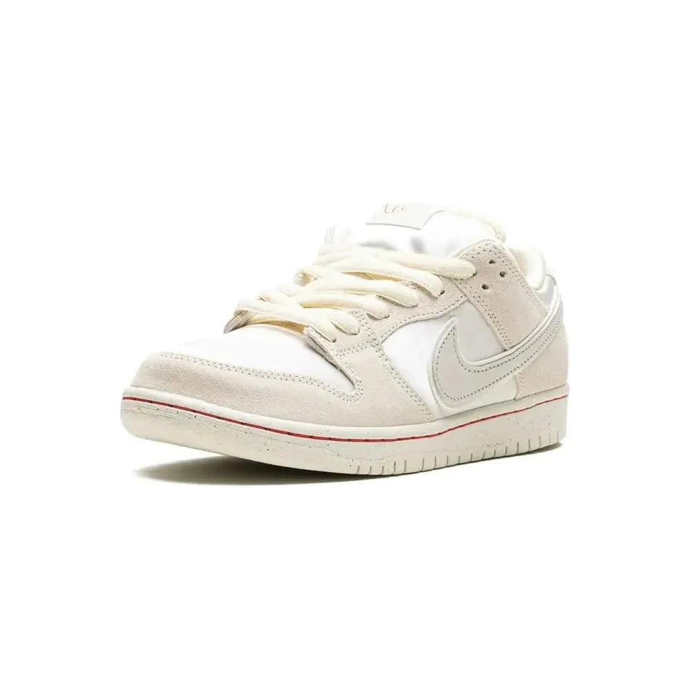 Nike SB Dunk Low - City of Love Light Bone