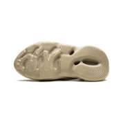 Yeezy Foam RNR - Stone Salt