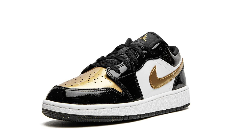 airjordan1lowgoldtoe2_3a12c213-8143-4209-817e-4403bbb7a6bf.png