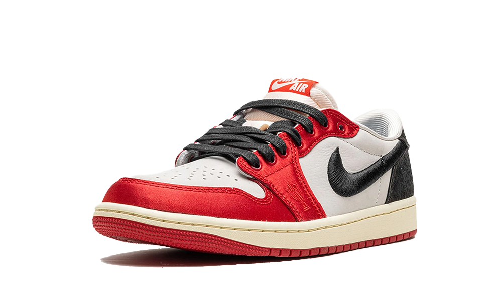 airjordan1lowogtrophyroom2_37b53647-b8ee-493d-9aee-2c59ad58865a.png