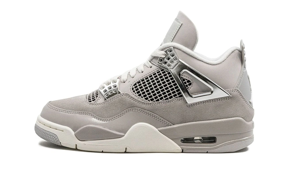 jordan4frozenmoments1_9f65fd95-00d8-46cc-be05-b9cb46cea396.png