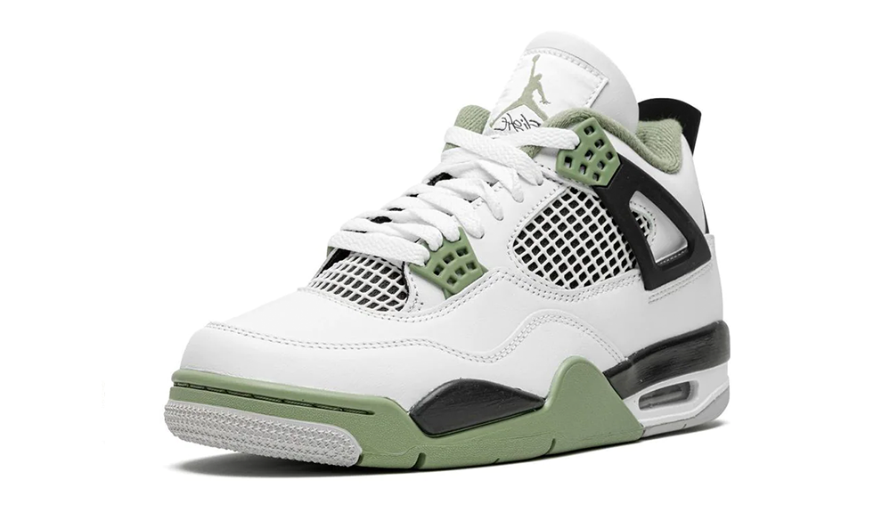 jordan4seafoam2_0593208a-d893-4f24-ba61-df872c4ad367.png