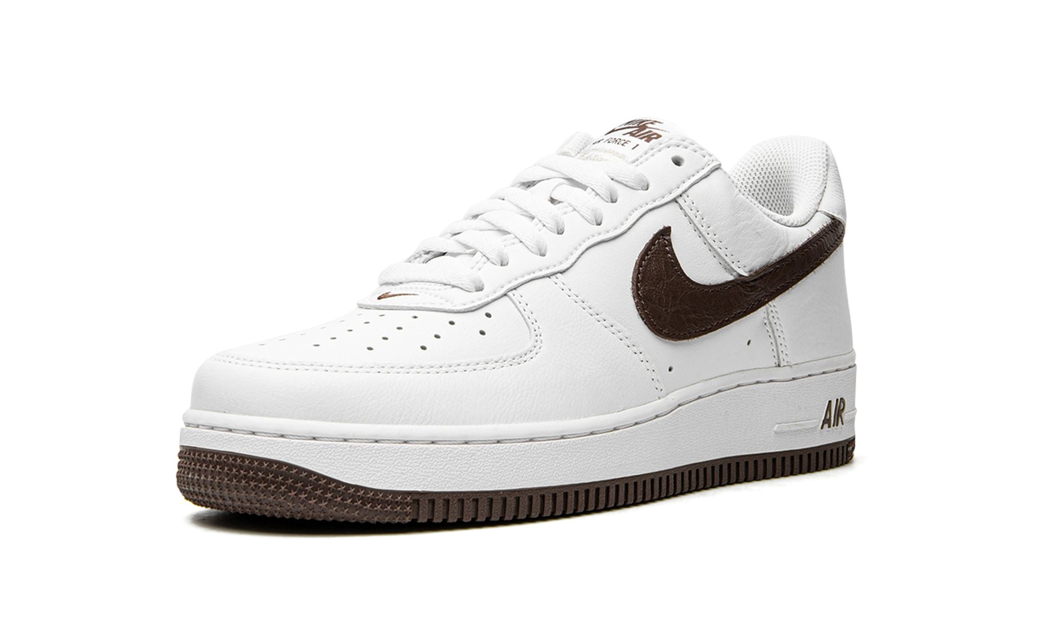 nike-air-force-1-chocolate_19080665_43323927_2048.jpg